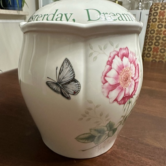 🧡RARE! Lenox Large Porcelain Canister Butterfly Meadows Collection🧡